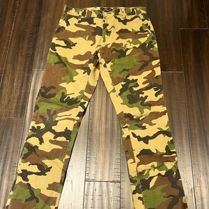 OBEY Slim/Skinny Stretch Camo Chinos